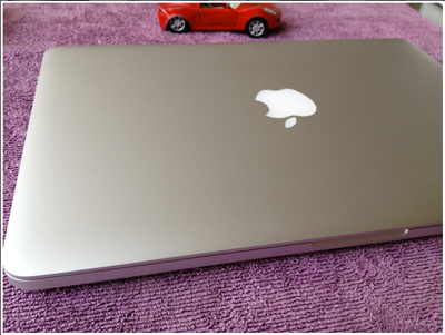 MacBook Pro13 Retina01 20121021
